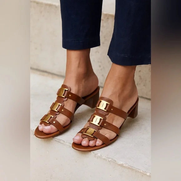 Salvatore Ferragamo Amatrice slide Leather Logo Buckle Block Heel Sandals 12 - Picture 1 of 15